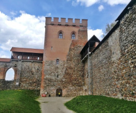 6. Сегодня восстановлена только одна из четырёх башен, в ней же и музей. 6