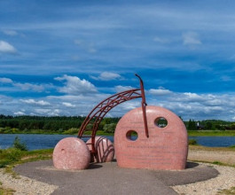 2.	В межвоенные годы Качергине носил титул «самого литовского курорта».  2