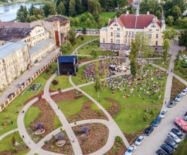 5. Считается, что населённый пункт на этом месте появился ещё в первом тысячелетии нашей эры. 5