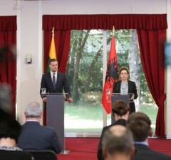 Г. Ландсбергис: необходимо начать переговоры о вступлении в ЕС с Албанией и Северной Македонией