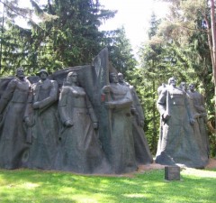 Демонтированные в Литве советские памятники предлагается передавать парку Gruto parkas