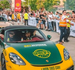 100 суперкаров в рамках крупнейшего авторалли OneLife Rally - в Риге