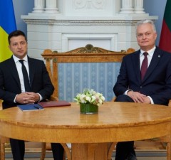 Президент Литвы Гитанас Науседа в четверг посетит Киев