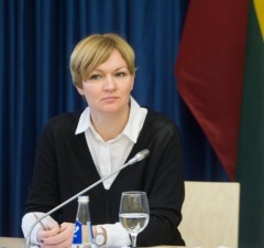 Команду премьер-министра И. Шимоните покидает представитель по печати Р. Якилайтене