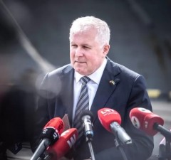Министр обороны: для получения убежища в Литве один лишь призыв в российскую армию недостаточен