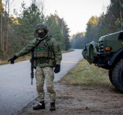 Командующий ВС: присутствие военных на границе Литвы пока еще необходимо