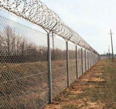 На границе Литвы с Беларусью развернули 2-х нелегальных мигрантов