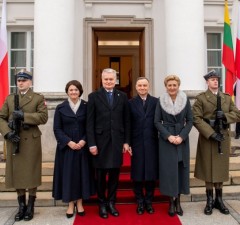 Президент Литвы: мы должны беречь и защищать свободу, а если потребуется – жертвовать собой ради нее