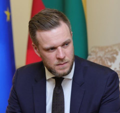 Г. Ландсбергис: визит главы МИД Китая в РФ демонстрирует, что Пекин склоняется на сторону Москвы