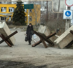 Разведка: литовцы, едущие в Украину оказывать помощь, могут пострадать от разведки РФ