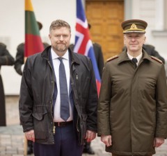 В Литве находился с визитом исполняющий функции главкома ВС Исландии Алланссон (обновлено)