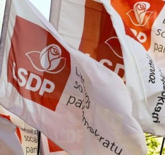 Опрос: в рейтинге партий сохраняется поддержка социал-демократов
