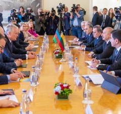 Президент Литвы надеется на сотрудничество с Баку в предотвращении обхода санкций Россией