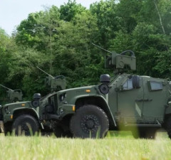 Литва получила 50 бронеавтомобилей JLTV