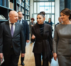 Первые леди Литвы и Азербайджана посетили Национальную библиотеку имени Мартинаса Мажвидаса