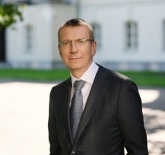 Президент Литвы Г. Науседа поздравил вновь избранного президента Латвии Э. Ринкевичса