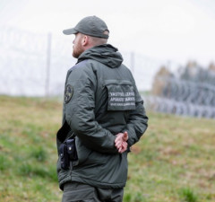 На границе Литвы с Беларусью развернули 5 нелегальных мигрантов