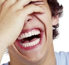 Новое исследование:  смех является хорошим лекарством, особенно для сердца