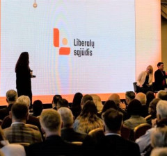 Литовские либералы выбирают председателя партии