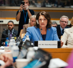 Диана Науседене обсудила с первой леди США возможность лечения украинских военных