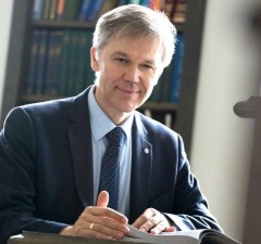 Министр: отказ А. Валотки уйти с поста главы Языковой инспекции - пощечина государству
