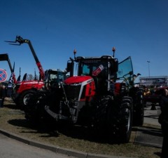 Фермеры на этой неделе продолжают протест, их техника движется к Вильнюсу