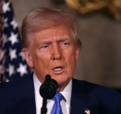 Трамп назвал Зеленского "диктатором", обрушившись на киевское руководство