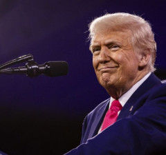Трамп: США хотят вернуть выделенные на помощь Украине деньги