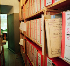 Сейм решил продолжить рассмотрение обнародования фамилий признавшихся экс-сотрудников КГБ