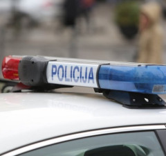 В Рокишкском районе осквернена мемориальная доска партизанам