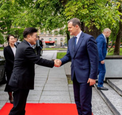 Премьер надеется, что сотрудничество с Южной Кореей станет стратегическим партнерством