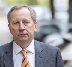 Советник президента Дейвидас Матулёнис: удар Украины по авиации России – звоночек, чтобы Москва задумалась