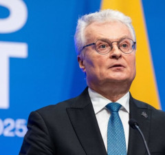 Президент: беспокойство вызывает, что напряжение на Ближнем Востоке поможет военной машине России