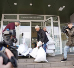 Бюллетени Вильнюсского района, которые мэр не отправляла некоторое время, доставлены в ГИК