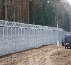 СОГГЛ: на границе Литвы с Беларусью развернули 20 нелегальных мигрантов