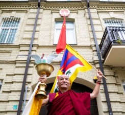 У здания посольства Китая в Вильнюсе - гражданская акция сторонников Тибета