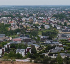 После обсуждения Сейм утвердил налогообложение как основного, так и дополнительного жилья