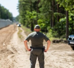 СОГГЛ: на границе с Беларусью пограничники развернули одного нелегального мигранта