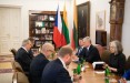 Г. Науседа призвал чешского коллегу усилить давление на Россию