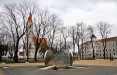 В Шяуляй проведут опрос жителей по вопросу о переносе останков советских солдат из центра