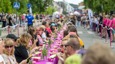 В Вильнюсе прошел третий фестиваль холодного борща – Vilnius Pink Soup Fest