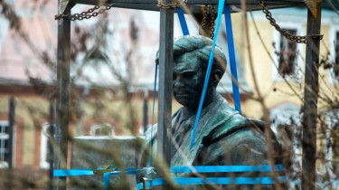 Группа социал-демократов предлагает упразднить Комиссию по десоветизации (дополнено)