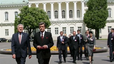 Ющенко не боится, что Россия будет претендовать на часть Украины