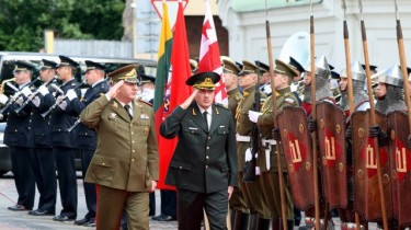 В Литве находится с визитом командующий вооруженными силами Грузии