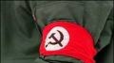 Нацистскую символику запретили, потому что надо было запретить советскую?