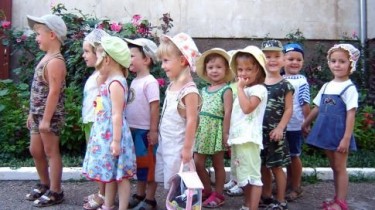 Лишь половина литовских детей посещают детсад
