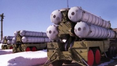 РФ начала поставки в Иран систем ПВО С-300