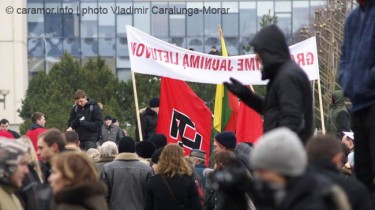 И правые, и псевдолевые, и либералы, и шоумены одним миром мазаны