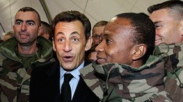 Саркози возвращает Францию в НАТО