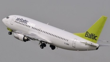 Латвийская airBaltic "заклеймила" Литву